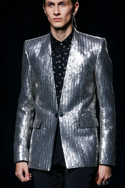 Look 154